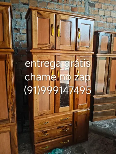 Guarda roupa de 3 portas com maleiro espelhado madeira muiracatiara 