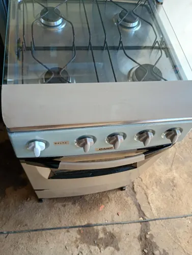 Fogão 4bocas não e automático