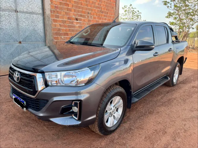 Toyota Hilux CD SR 4X4 2.8 TDI Diesel Aut. 2020