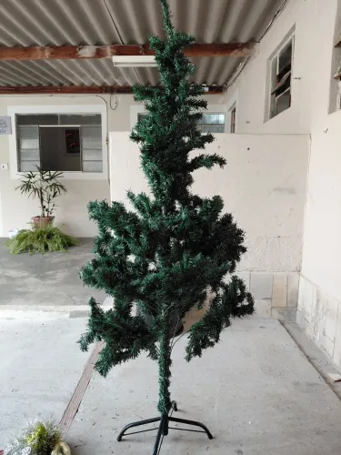 Árvore de Natal 150cm com enfeites