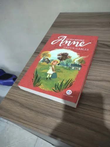 Livro de leitura Anne de GREEN GABLE