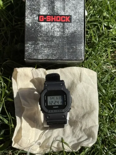 Relogio Casio G-shock Dw-5600 com pulseira de nylon