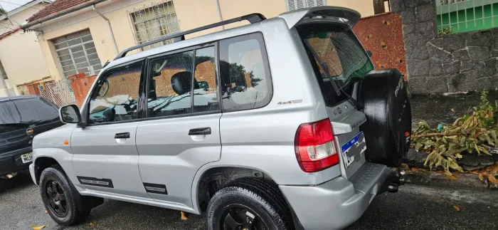 Mitsubishi Pajero IO SE 1.8 16V Aut. 2002