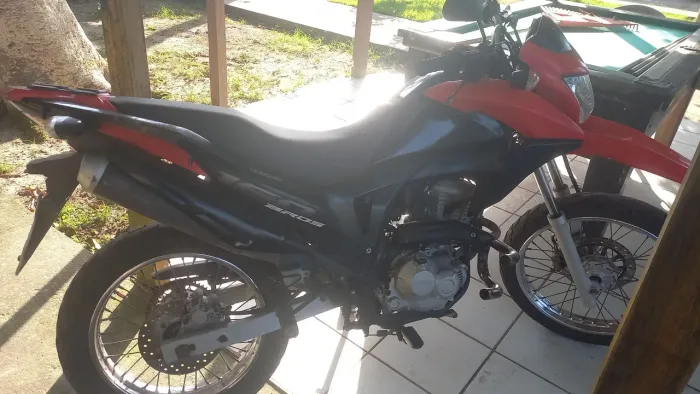 Bros 2016 com 32.000 mil km