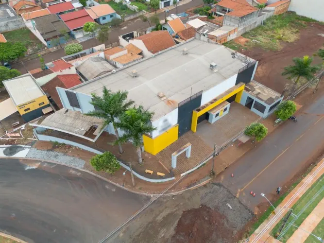 Barracão para alugar em Londrina, Conjunto Habitacional Violim, com 1100 m²