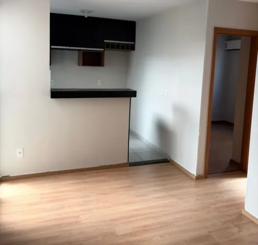 Apartamento à venda no bairro Laranjeiras em Uberlândia