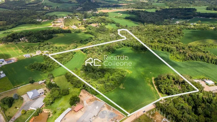 Terreno com 94.468 m², localizada no bairro Serrinha, em Contenda/PR