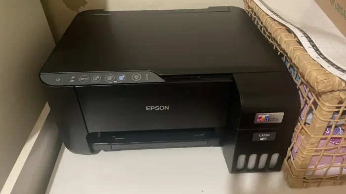 Vende-se impressora Epson 5 meses de uso