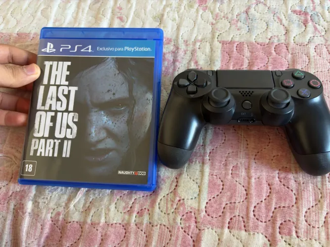 Vendo The Last Of Us 2+ controle para Ps4