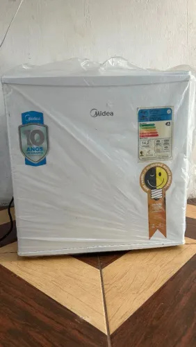 Frigobar 45LT Midea semi-novo