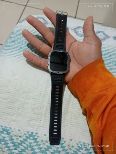 O Relógio inteligente Q11 (frequentemente associado A marca Laxasfit) é uma smartwatch ...