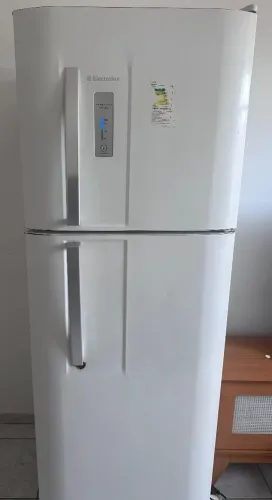 Geladeira Eletrolux - PARA VENDER LOGO, APENAS R$850,00