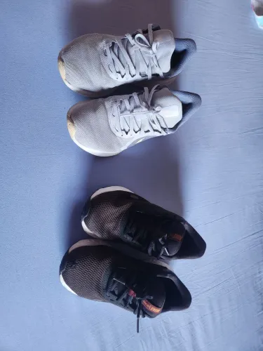 2 Tênis Nike n. 35 usado