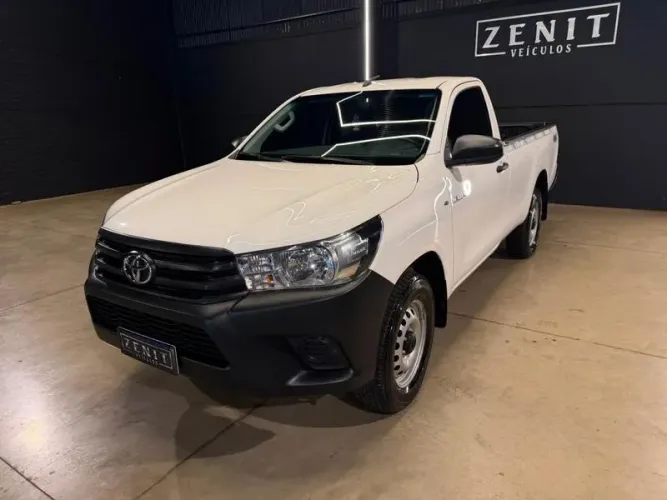 Toyota Hilux CS 4X4 2.8 TDI Diesel Mec. 2024