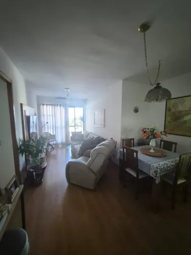 Apartamento para venda tem 80 metros quadrados com 2 quartos