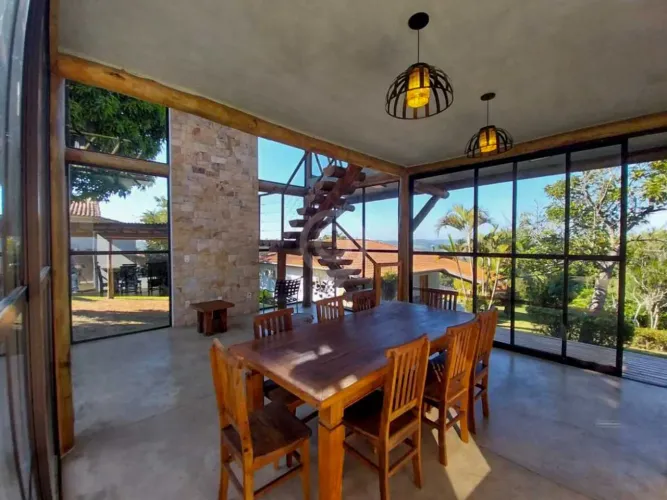Casa em Condomínio : / Residencial / Sítio da Moenda