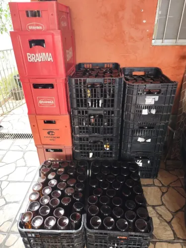 Garrafas de cerveja artesanal