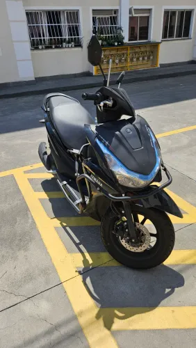Yamaha fluo 125 2026 scooter