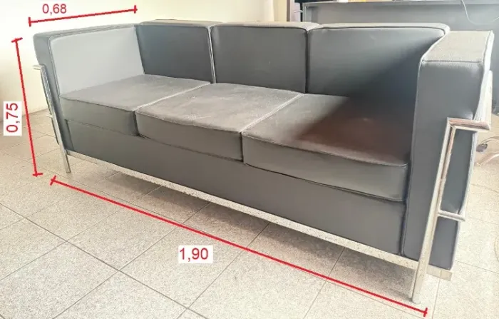SOFA COURO PRETO 3L