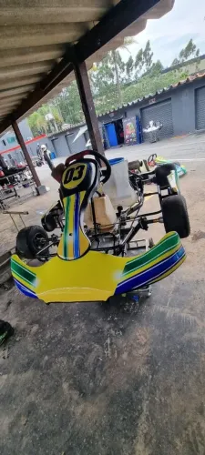 Kart 4T em ótimo estado 