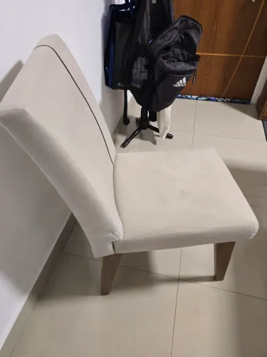 Conjunto 4 cadeiras de jantar creme com listra pernas de mdf marrom