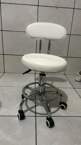 Vendo cadeira e ring light 600 aceito propostas