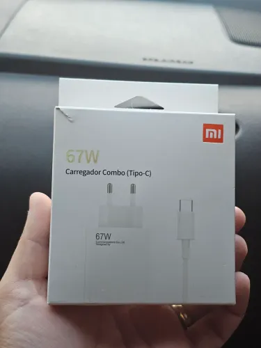 Carregador Xiaomi 67W Turbo USB-C.