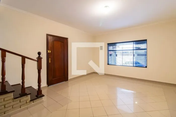 Casa à Venda - Vila Augusta, 3 Quartos, 290 m2