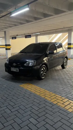 Toyota Etios X 1.3 Flex 16V 5P Mec. 2013