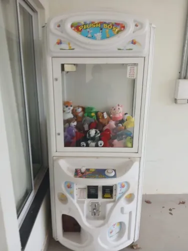 Maquina Grua Urso pelucia