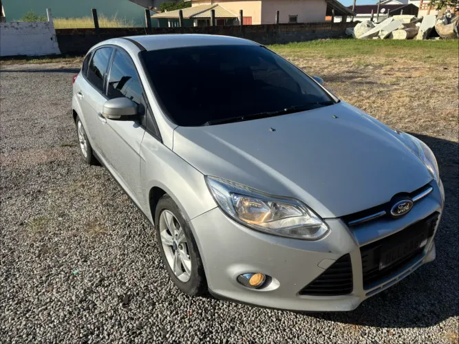 Ford Focus 1.6 S/se/se Plus Flex 8v/16v 5P 2014