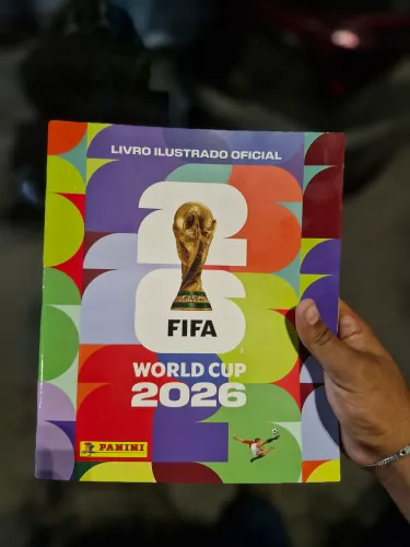 ÁLBUM COPA DO MUNDO - 100 COMPLETO 