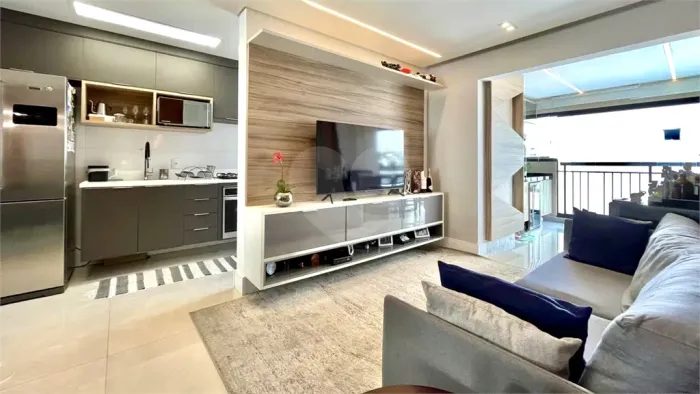 Apartamento à venda com 2 quartos, sendo 1 suíte, no condomínio Up Home Vila Mascote, São
