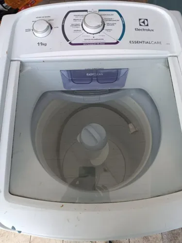 Lavadora Electrolux 11kg EssentialCare - Ótimo Estado e Econômica