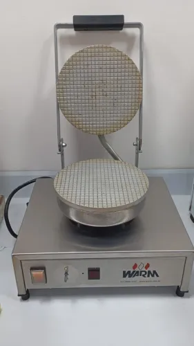 Maquinha de Casquinha de Sorvete - WARM Big Cone