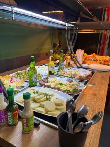 Buffet, pista quente e fria 