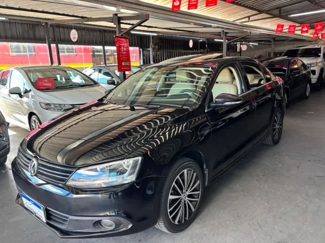 Volkswagen Jetta Highline 2.0 TSI 16V 4P Tiptronic 2013