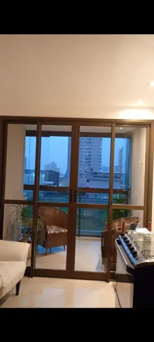 Vendo portas de alumínio perfil bronze. Quarto e sala. 