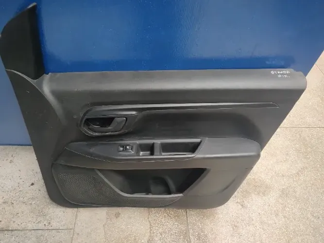 forro de porta direito Strada 2021