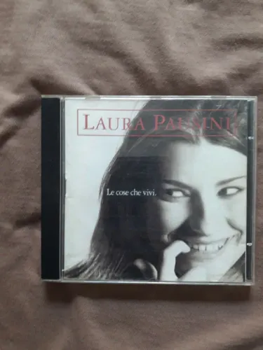 CD Laura Pausini - Le cose che vivi e CD Shakira