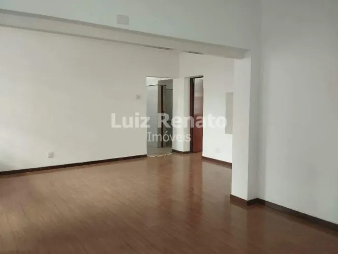Casa para aluguel 6 quartos 3 vagas - Santa Efigênia