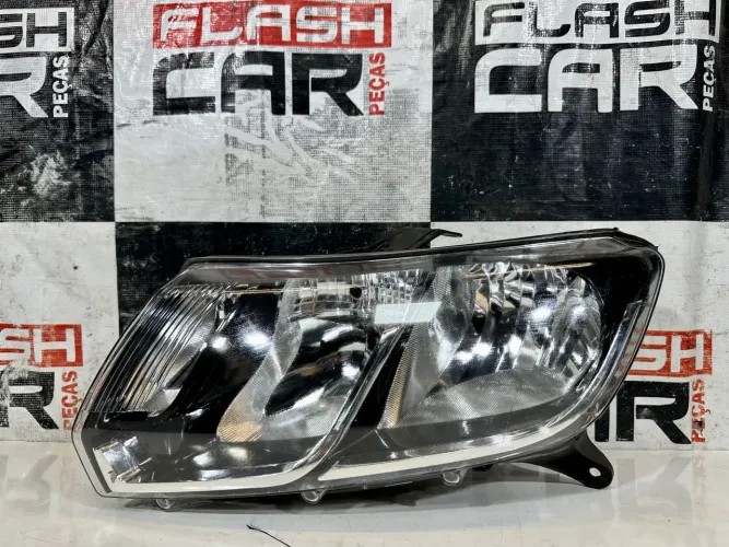 FAROL SANDERO 15 ORIGINAL