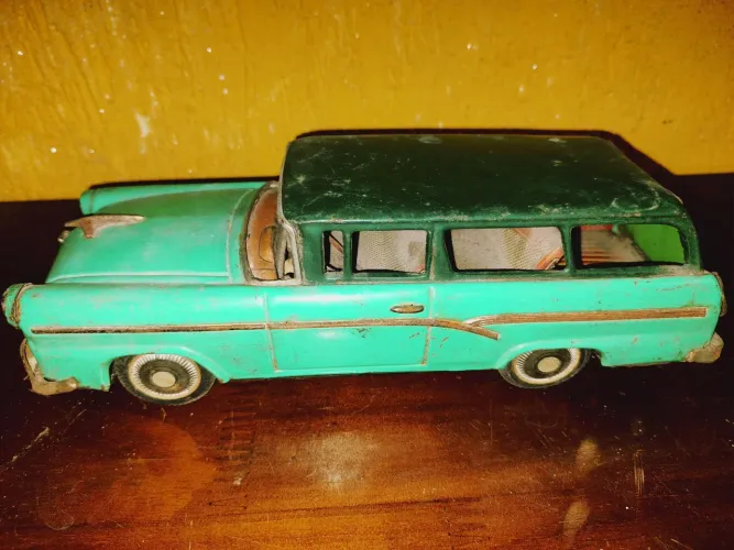 Carrinho de lata japonês anos 60