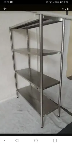 Estante de aço inox extremamente resistente com 4 prateleiras a fabricar