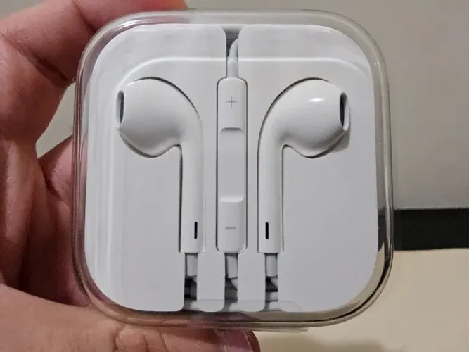 EarPods Apple Lacrado Novo na Caixa Fone de ouvido com microfone do Iphone 7