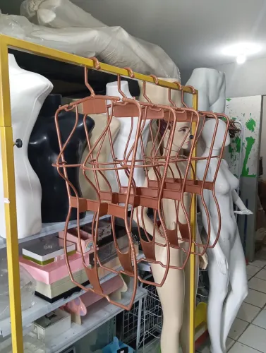 PROMOÇÃO!!! Cabide collant rosê gold NOVOS!!!