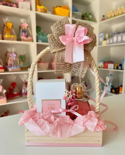 Presente Perfume o Boticário na cestinha- Elegância e Sofisticação