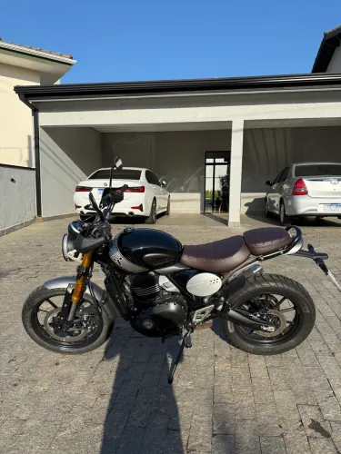 Moto Triumph Scrambler 400X 2025