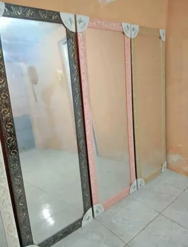 Espelhos decorativos com moldura