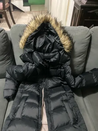 Jaqueta Puffer Preta Gap - Perfeita para o Inverno!